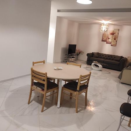 ויטרי-סור-סיין Tres Bel Appartement Avec Grand Jardin, Proche De Paris מראה חיצוני תמונה