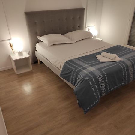 ויטרי-סור-סיין Tres Bel Appartement Avec Grand Jardin, Proche De Paris מראה חיצוני תמונה